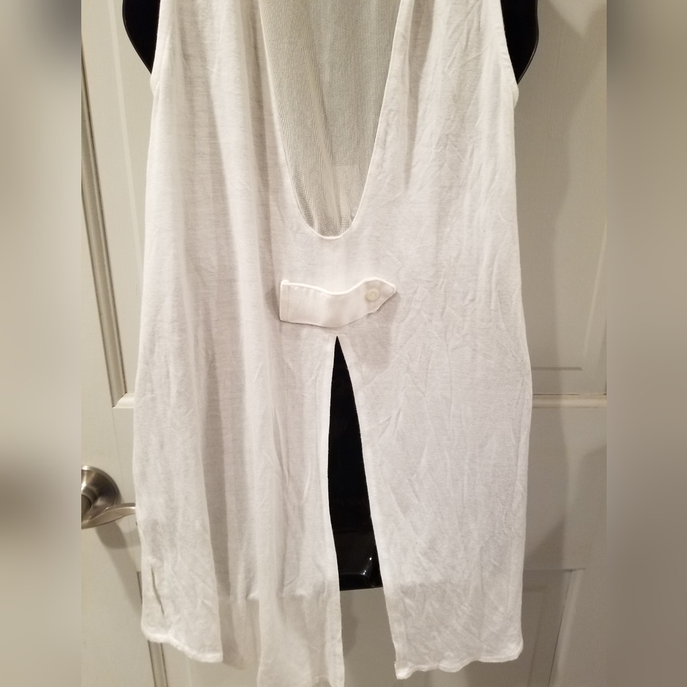White Zenana Top with V Shaped Top Sheer Back - Picture 5 of 9